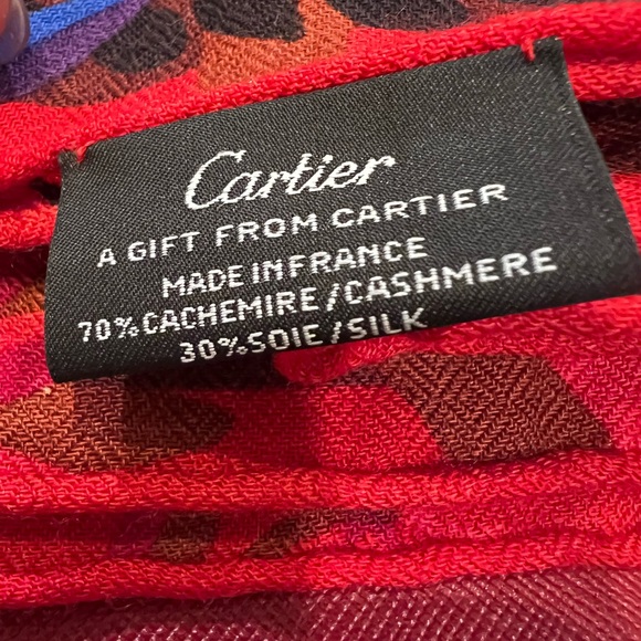 Colorful Leaf Print Scarf - Picture 3 of 13